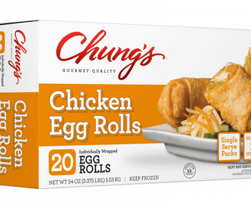 Chung's 12 oz 4 Count Vegetable Egg Roll Carton with Sauce